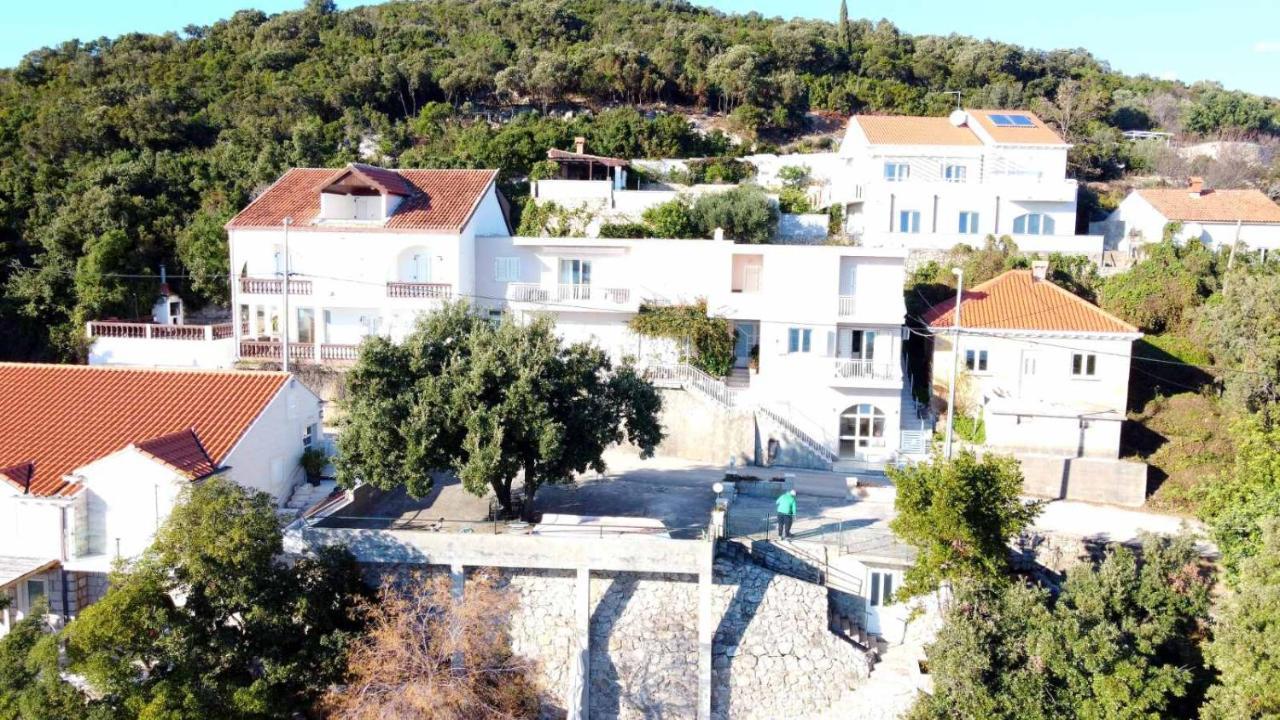 Apartments Becir Molunat Kültér fotó